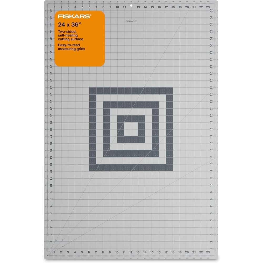 Fiskars Self Healing Cutting Mat for Quilting, Arts and Crafts, 18″ x 24″ Grid, Sewing Mat, Craft Cutting Board, Sewing Supplies and Quilting Tools(Gray)