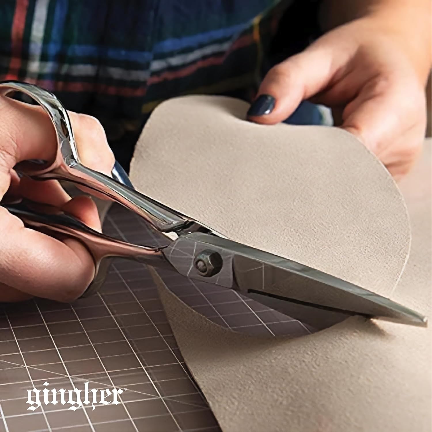Gingher Utility Shears with Protective Sheath – 8″ Stainless Steel Fabric Scissors – Blunt-Tip Knife Edge Fabric Shears – Silver