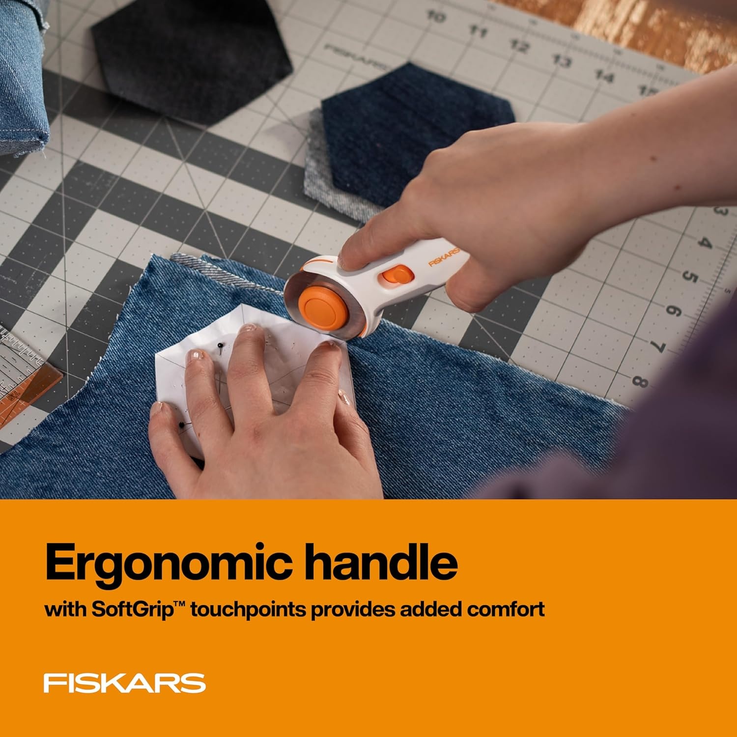 Fiskars Easy Change Stick Rotary Cutter (45 mm) White(Softgrip Stick)