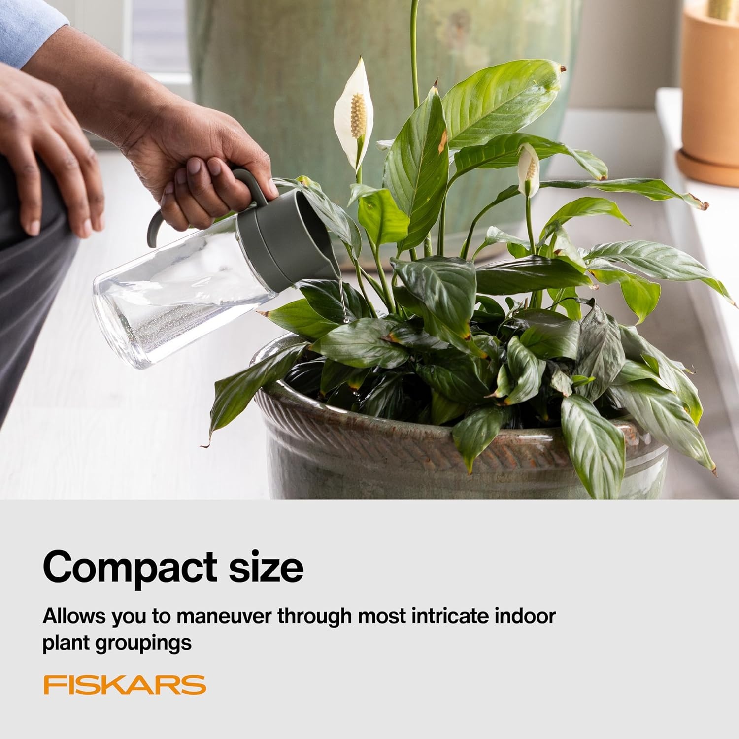 Fiskars Glass Watering Can for Indoor Plants, Small Pitcher for Succulents & Herbs, Easy Fill Top Design and Mess Free Pouring with Narrow Spout for House Plants, Modern Decor Style, 17 oz, Clear(Carafe)