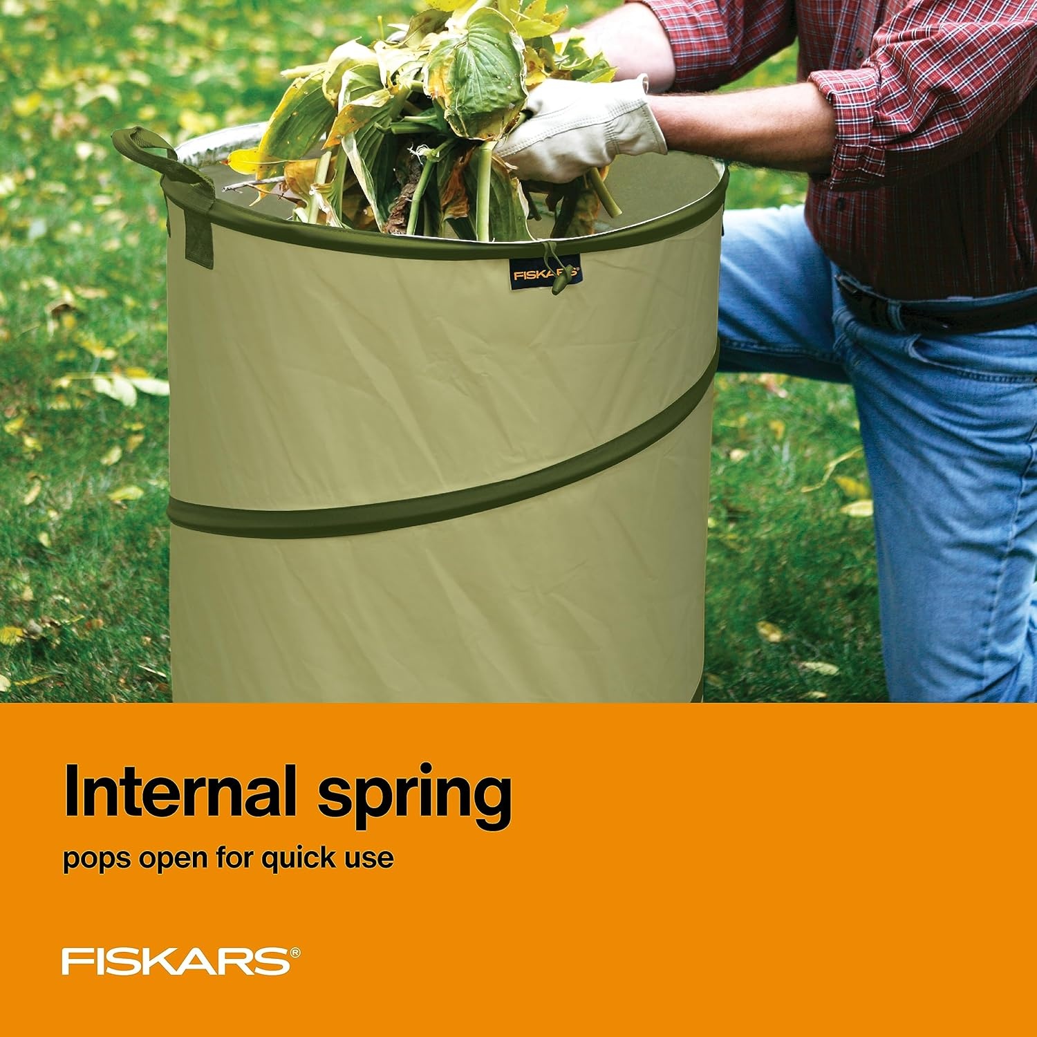 Fiskars Kangaroo Collapsible Garden Bag for Yard Waste, 10 Gallon Reusable Container for Lawn Care and Gardening(Green)