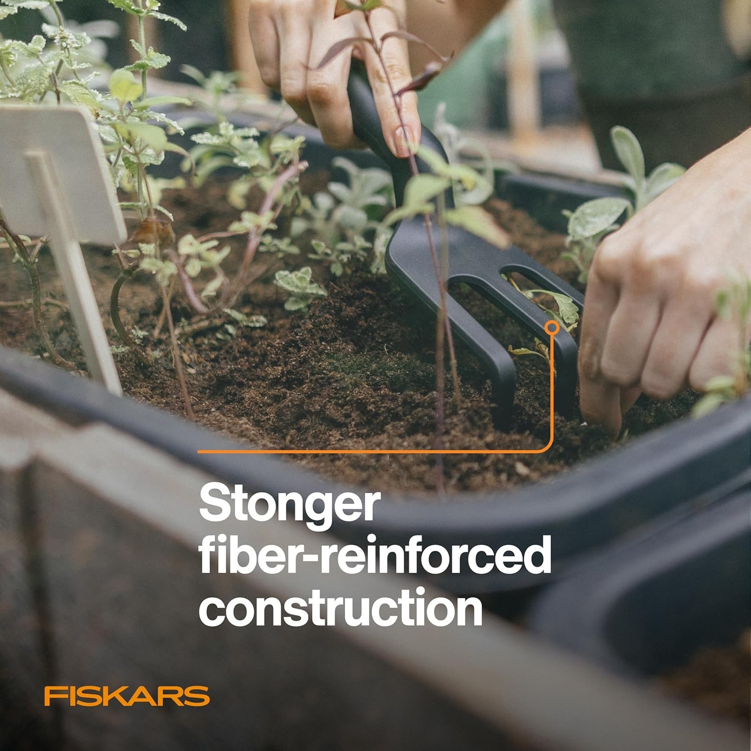 Fiskars Eco Cultivator Hoe with Dual-Function Design, Tapered Blade, Cultivator Tines, Ergonomic Handle, and UV-Resistant Build for Soil Care(Eco Cultivator)