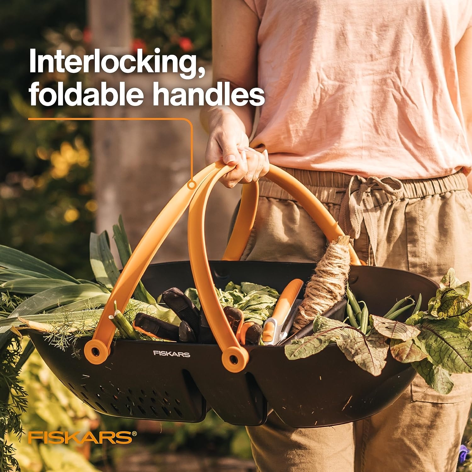 Fiskars Garden Harvest Basket – Container for Gardening and Harvesting with Tool Caddy – Harvesting Basket Doubles as a Colander for Vegetables and Fruits – Garden Accessories