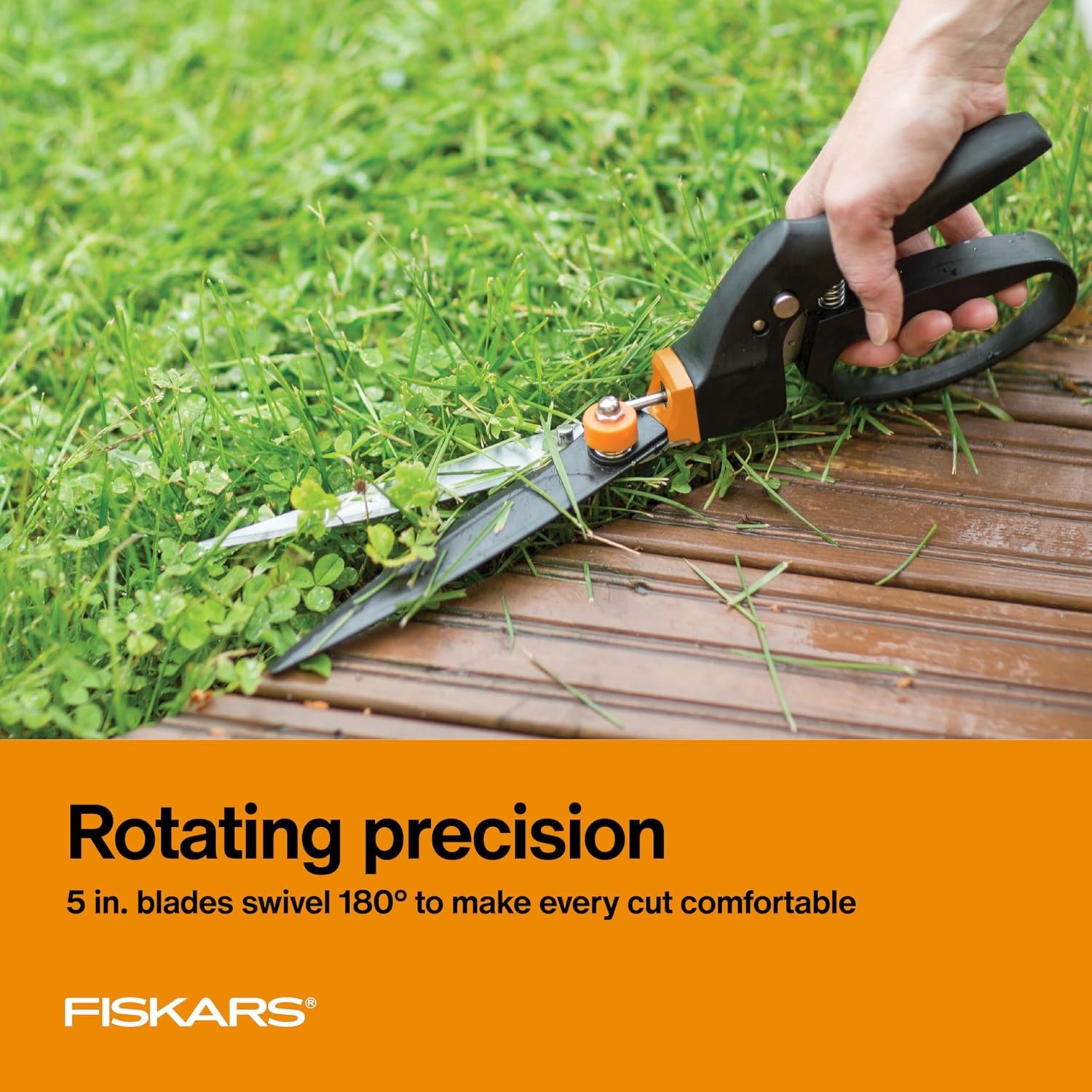 Fiskars Garden Swivel Grass Shears, Rotating Blades for Precise Lawn Edging, Spring-Action Handle, 5″, Black/Orange
