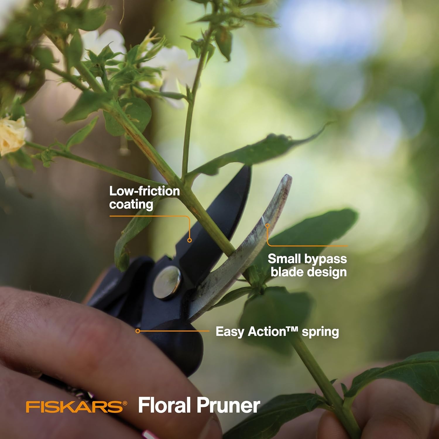 Fiskars 6″ Pruning Scissors for Flowers, Buds, Weeds and Small Plants, Garden Snips with Resin Resistant Nonstick Stainless Steel Blades, Gardening Trimmers with Comfortable Handle(Floral Pruner)