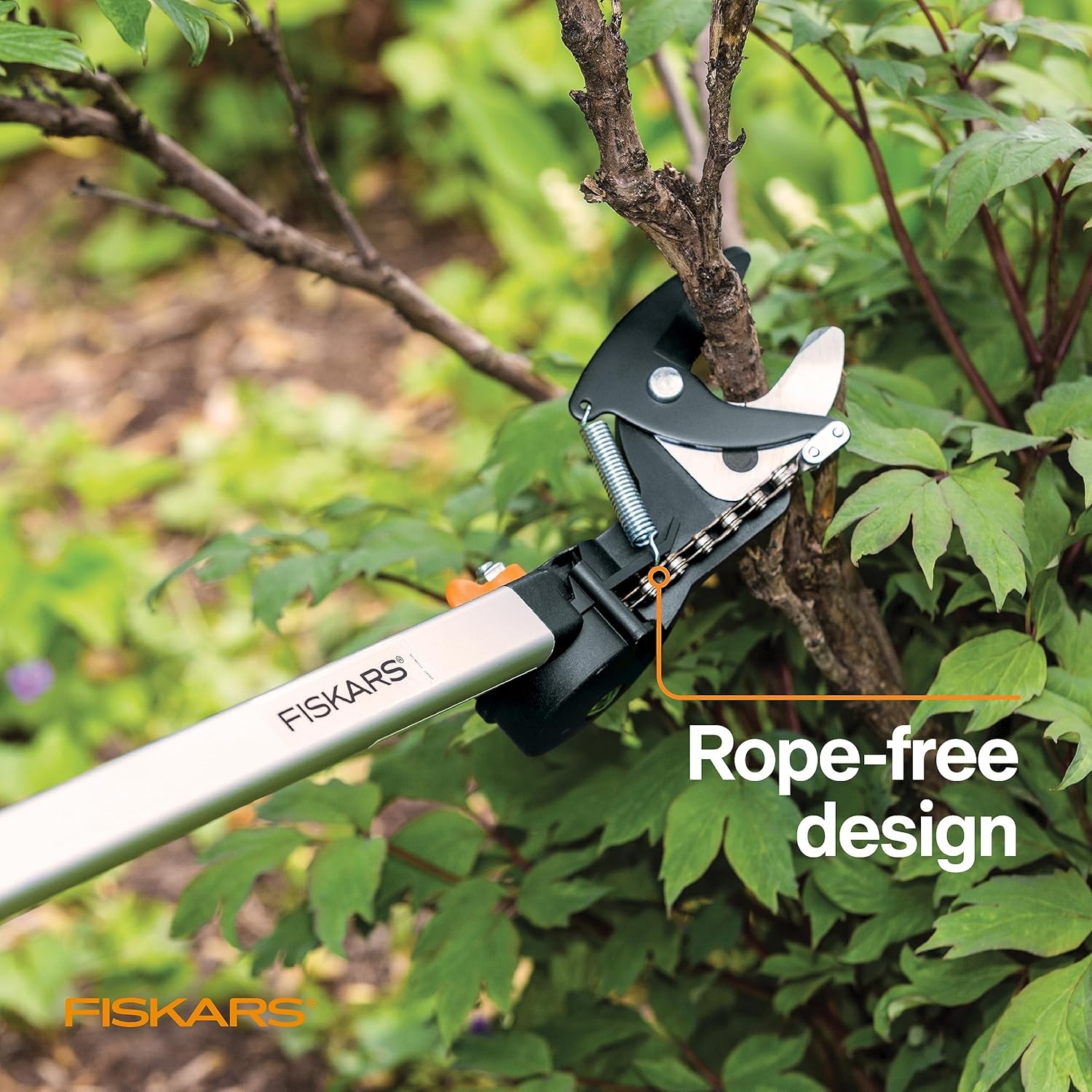 Fiskars 7ft-14ft Power-Lever Extendable Pole Saw and Tree Pruner, Lawn and Garden Tools, Black/Orange(8-12 ft Rope-Free Saw & Pruner)