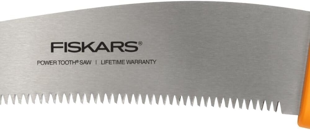 Fiskars 15 PowerTooth D-Handle Saw with Razor-Sharp Stainless Steel blade, Ergonomic SoftGrip Handle for Comfort and Control, Heavy-Duty Hand Saw