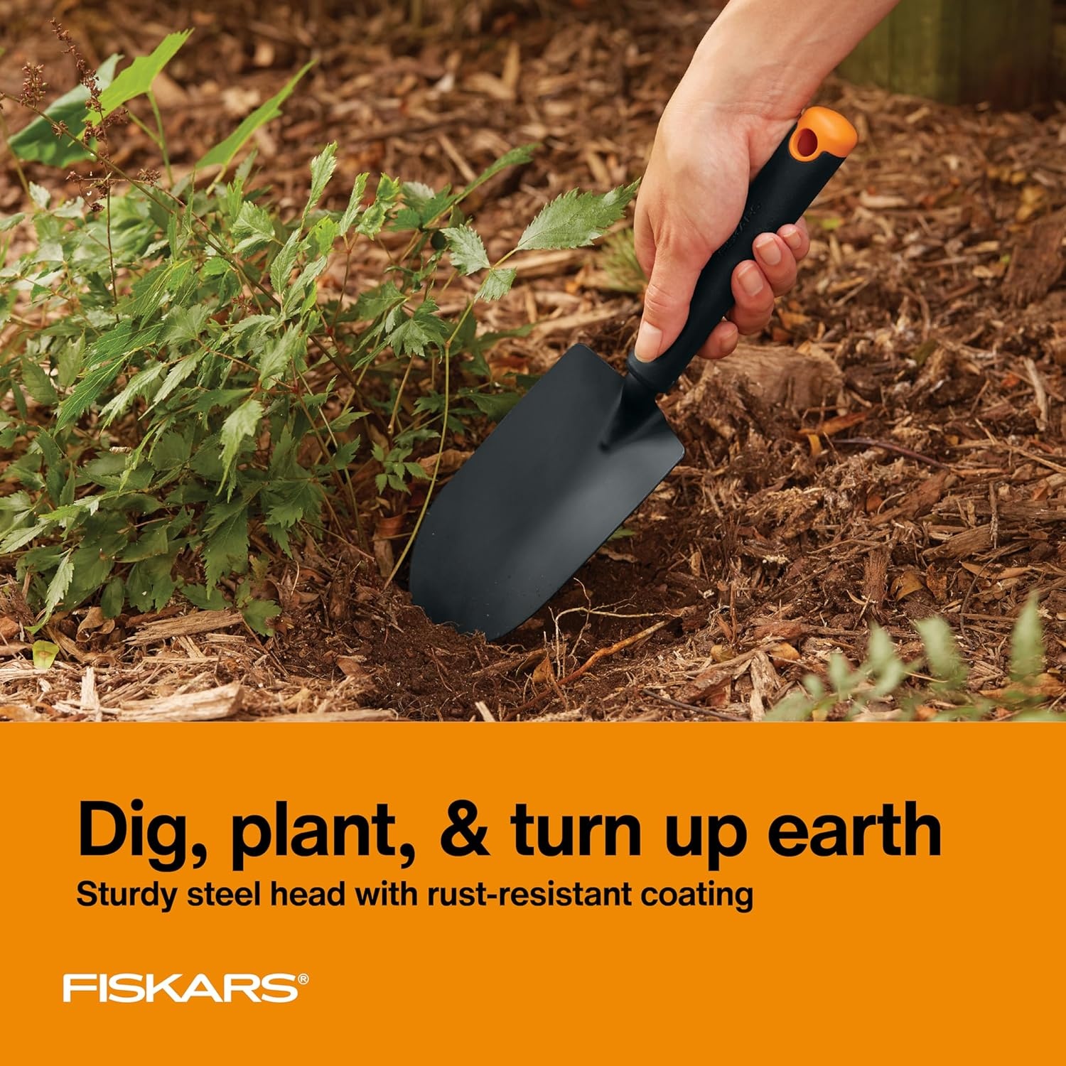 Fiskars 3-Piece Garden Tool Set – Trowel, Transplanter, Cultivator, Rust-Resistant Steel Heads, Ergonomic Handles for Planting, Digging, and Aerating Soil