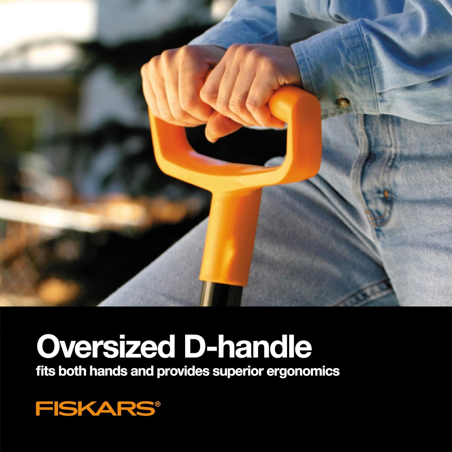 Fiskars 46″ Spade Garden Shovel, Steel Flat Spade with Ergonomic D-Handle, Sharp Blade Square Shovel for Lawn Edging, Digging, Heavy Duty Yard Tool, Easy Cuts in Grass and Turf
