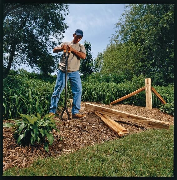 Fiskars 40″ Steel Tiller, Long Handle Hand Tiller for Gardening, Garden Tool(Posthole Digger)
