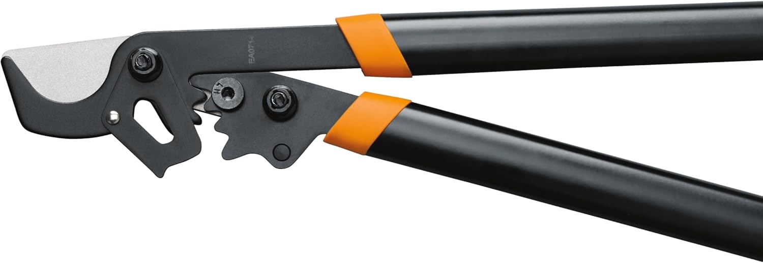 Fiskars 32-Inch Loppers for Tree Trimming, Heavy Duty, Low-Friction Sharp Steel Blade, Branch Cutter up to 2-Inch Diameter Cut Capacity, PowerGear2 Technology that Multiplies Power for Less Effort(25 in)