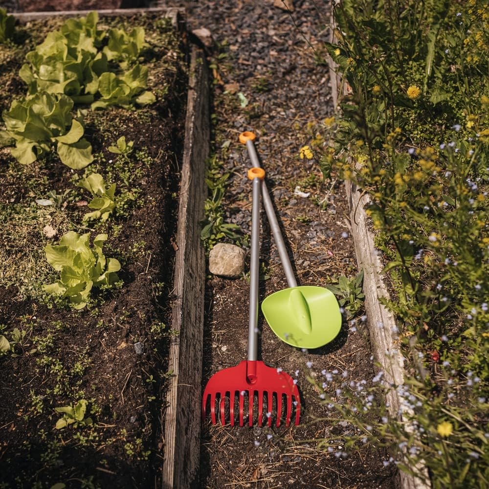 Fiskars Kids’ Essential Landscaping Set – Leaf Rake and Garden Shovel – Kids Gardening Set – 2 Piece,Red/Green