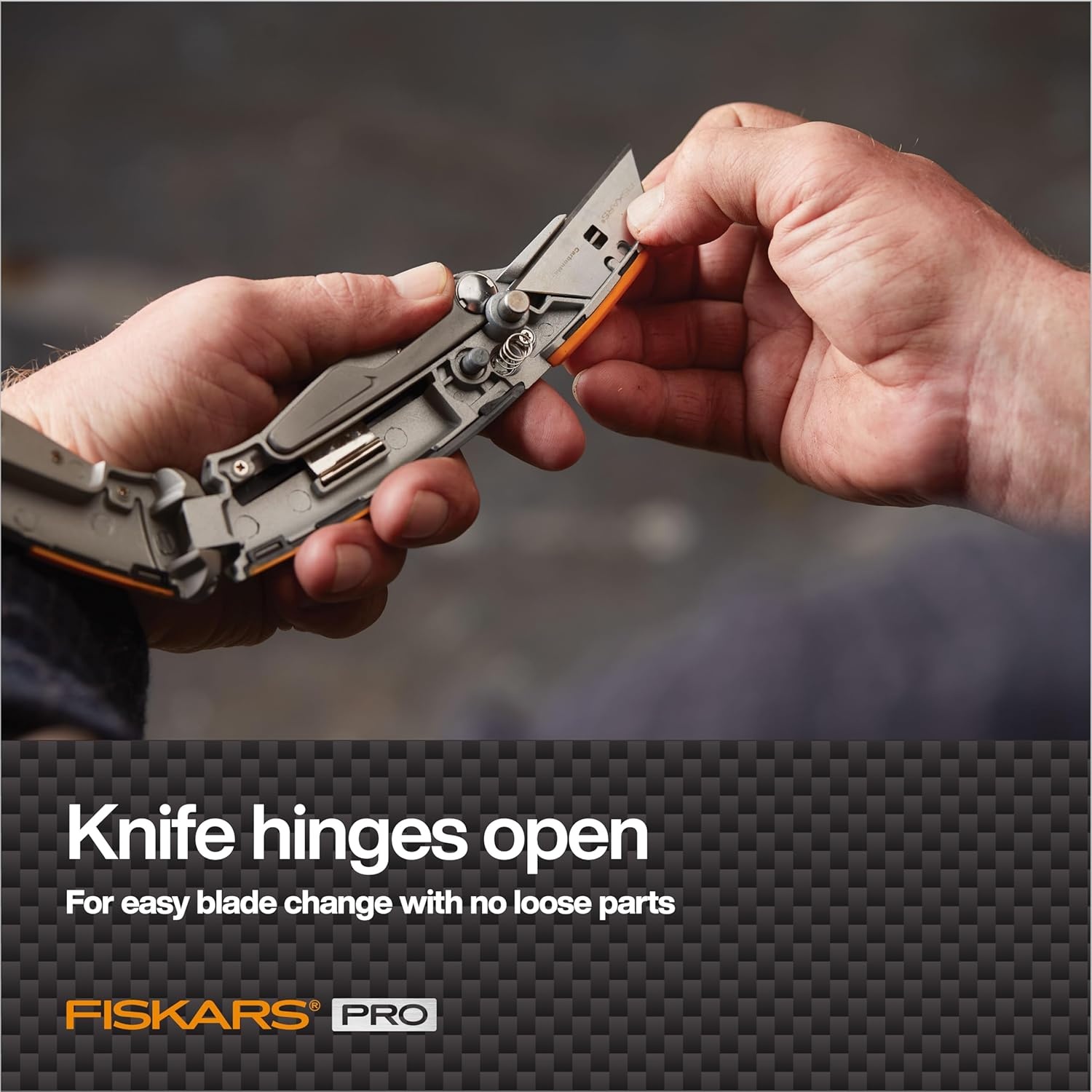 Fiskars Pro Retractable Utility Knife, Heavy Duty Box Cutter with CarbonMax Long-lasting Snap Blade, and Easy Hinge Open with Quick Blade Change and Storage, Orange/Black(Fixed Utility Knife)