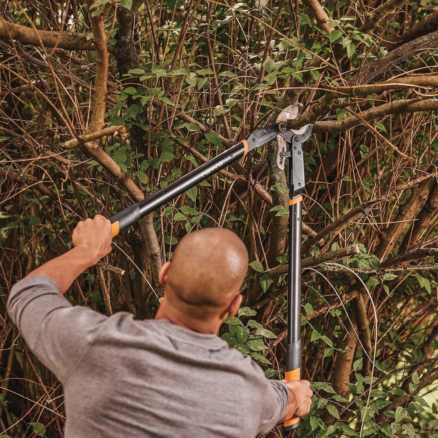 Fiskars DualAction Lopper, 2-in-1 Lopper with Dual Cutting Modes, S Mode for Precise Snips for Stems, L Mode for Power Through Branches, Low Friction Steel Blade, 2″ Cutting Capacity(32″ Ratchet Anvil)