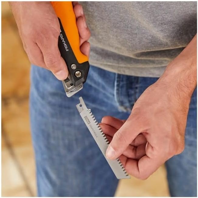 Fiskars Pro POWER TOOTH Folding Hand Saw (10 in blade.)(Compact Hand Saw)
