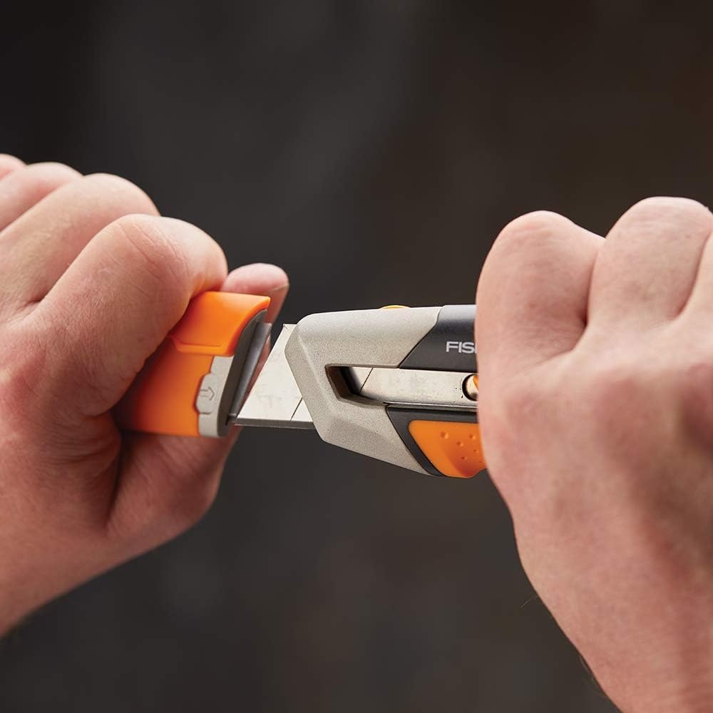 Fiskars 770220-1001 Pro Utility Knife, Snap 25 mm, Orange/Black(25 mm)