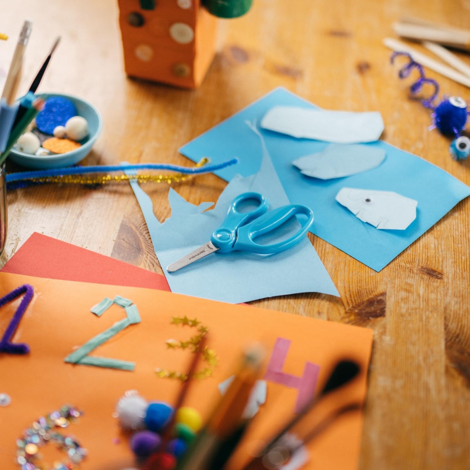 Fiskars 5″ Blunt-Tip Scissors for Kids Ages 4-7, For School or Crafting, Turquoise (Pack of 1)(Turquoise)