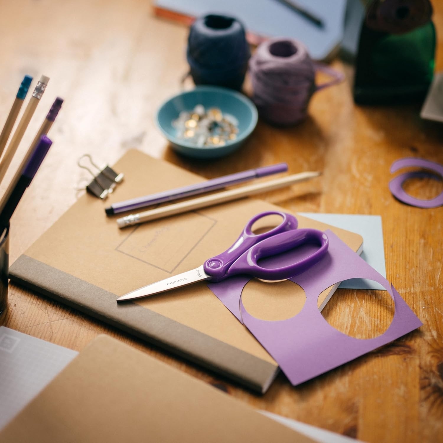 Fiskars 7″ Student Scissors for Kids Ages 12-14, Scissors for School or Crafting, Back to School Supplies, Purple