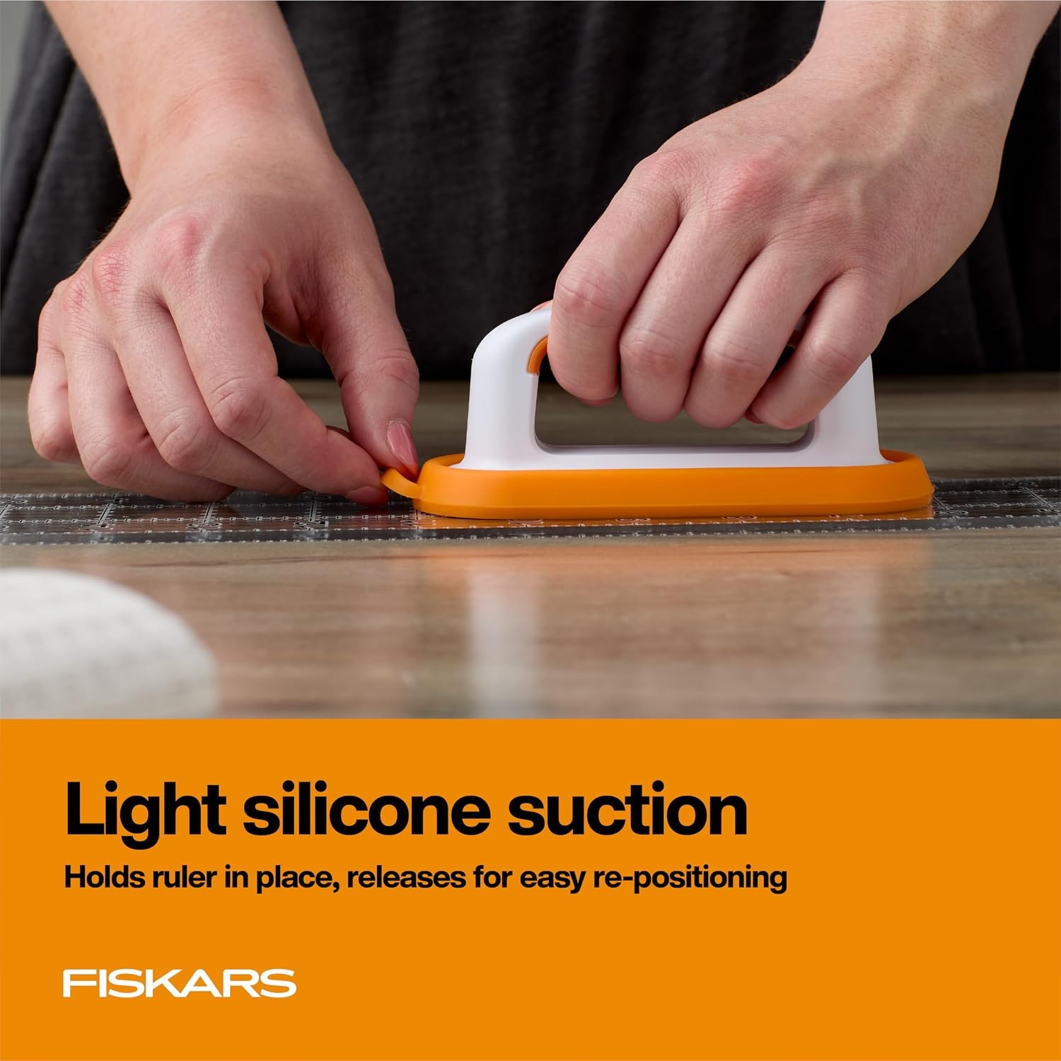 Fiskars Small Ruler Handle with SoftGrip, Ideal for Quilting Blocks(Large Handle)