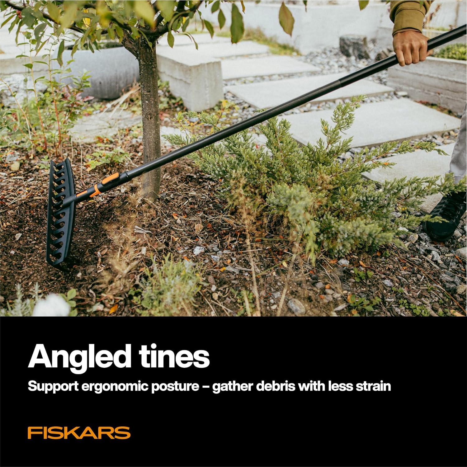 Fiskars OneClick Space-Saving Universal Rake Head for Garden Tool System(Universal Rake Head)