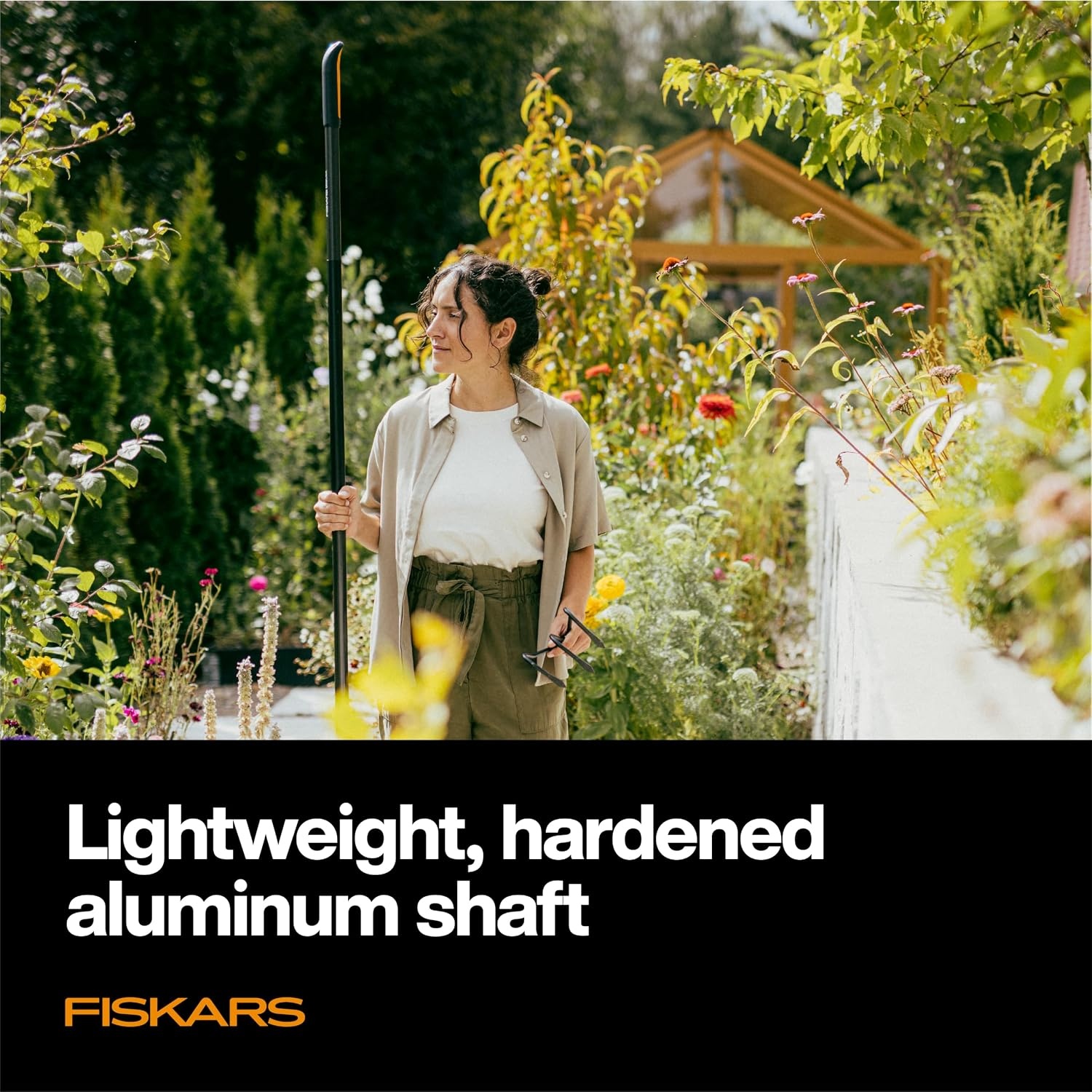 Fiskars OneClick Space-Saving Universal Rake Head for Garden Tool System(Handle)