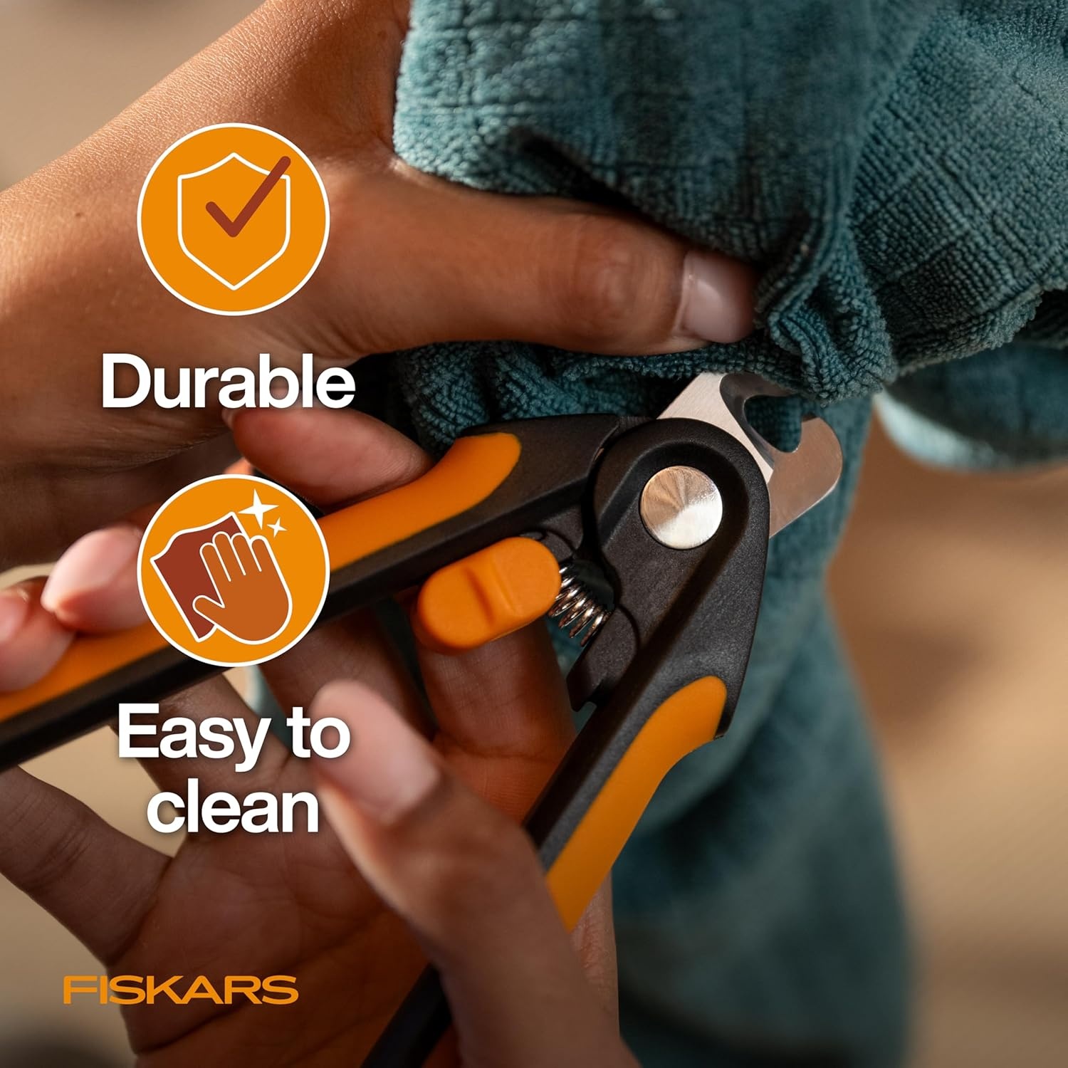 Fiskars Pet Small Pet Nail Clippers, Cat and Dog Nail Trimmers for Grooming, Pet Supplies with Precision Stainless Steel Blades & SoftGrip Handle, 4.25, Orange/Black(Large)
