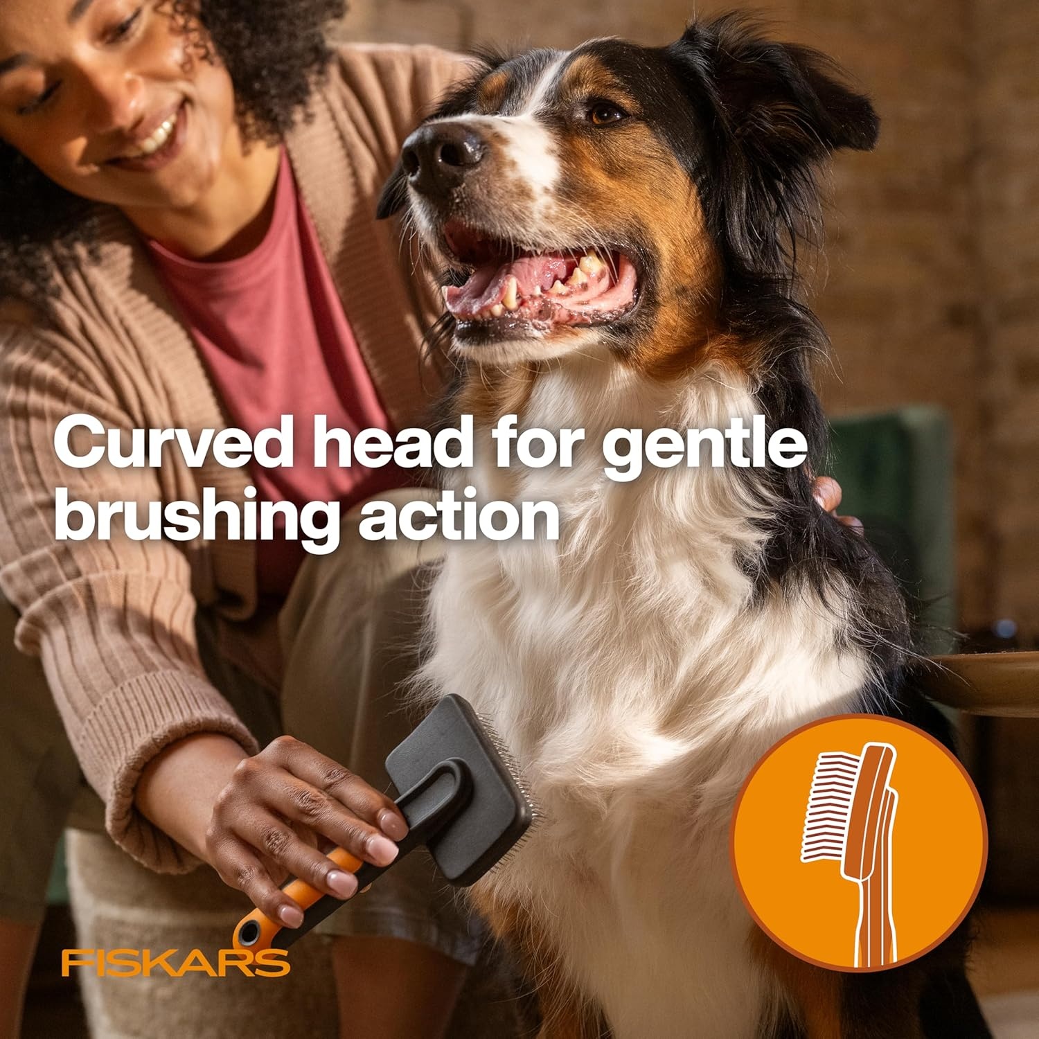 Fiskars Pet, Cat and Dog Brush, Fine Bristles & SoftGrip Handle for Gentle Grooming and Deshedding, Cat and Dog Supplies, Orange/Black(Slicker Brush)