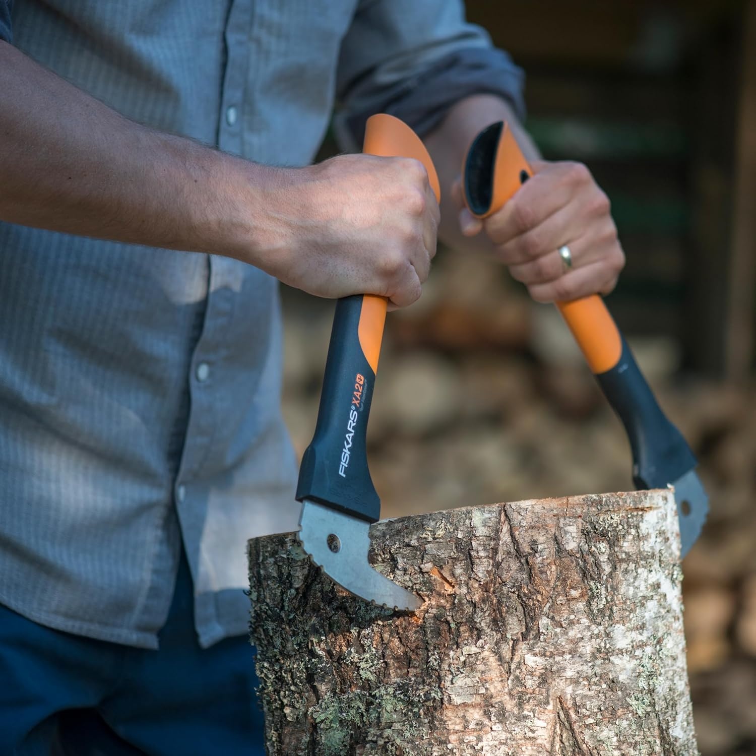 Fiskars 28″ Hookaroon Saves Your Back – Lift, Drag, & Load Heavy Rounds of Firewood and Split Wood – Sharp and Lightweight Pick Tool for Logs – Pickaroon Logging Tool – Forestry Tools(Hookaroon (12 In))