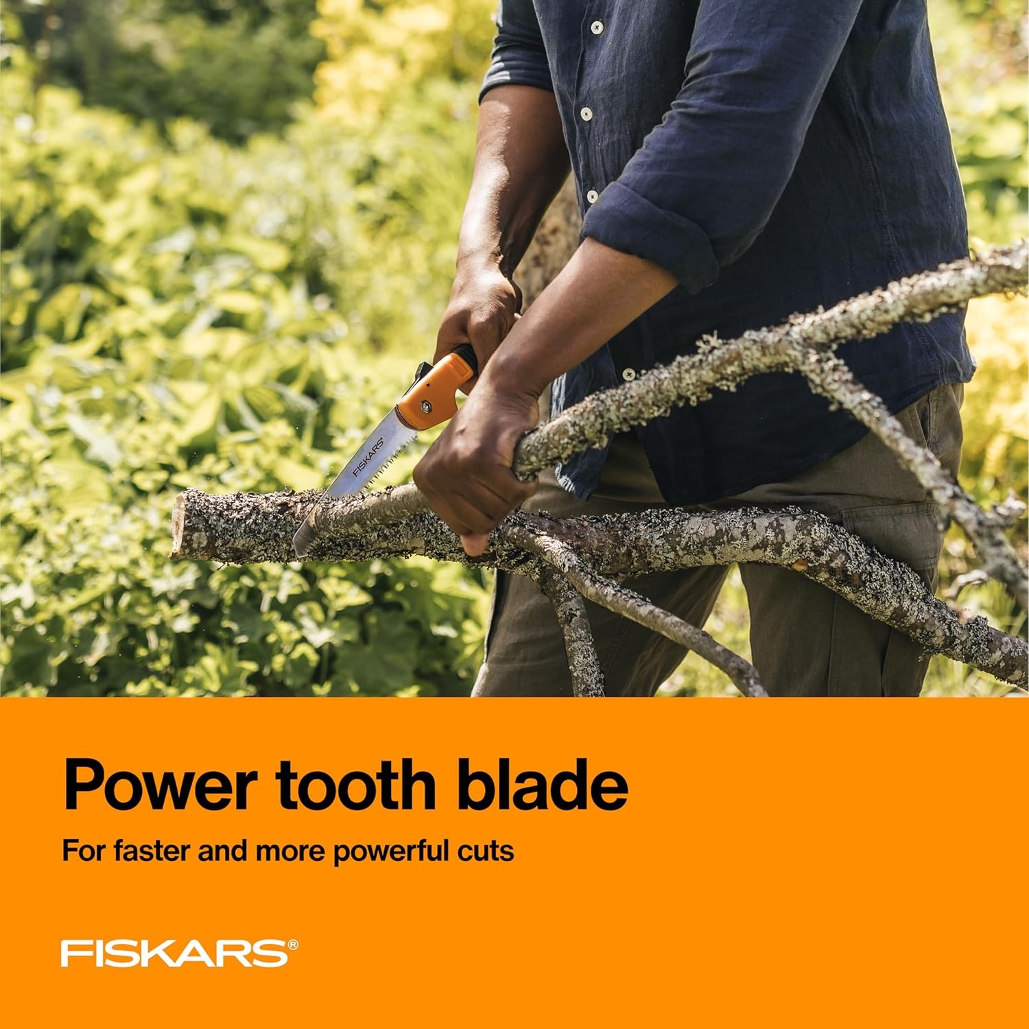 Fiskars Hand Saw, Folding Saw with Dual Position Locking Saw Blade for Overhand Cuts and Under Cuts and Power Tooth Blade with Triple Ground Teeth, Soft Grip 10-Inch Pruning Saw(7″ Folding Saw)
